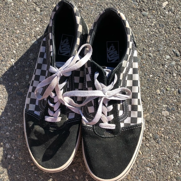 Vans lace up sneaker - Picture 1 of 3